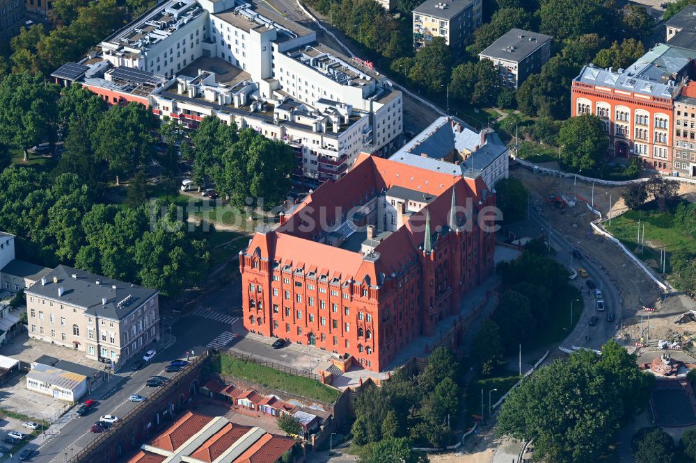 Luftbild Szczecin - Stettin - Gebäude der Stadtverwaltung - Rathaus in Szczecin - Stettin in Woiwodschaft Westpommern, Polen