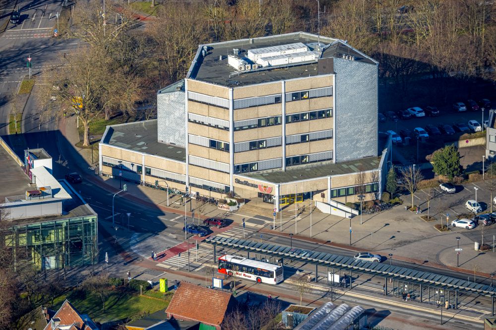 Luftaufnahme Werne - Gebäude der Stadtverwaltung - Rathaus in Werne im Bundesland Nordrhein-Westfalen, Deutschland