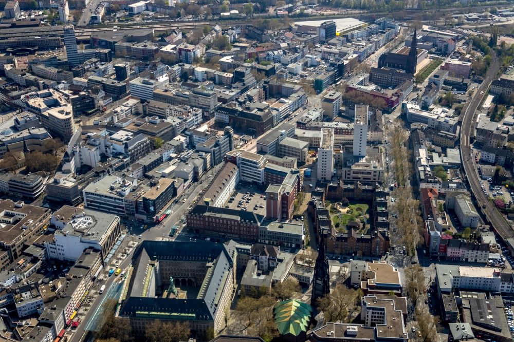 Luftaufnahme Bochum - Gebäude der Stadtverwaltung - Technisches Rathaus in Bochum im Bundesland Nordrhein-Westfalen, Deutschland