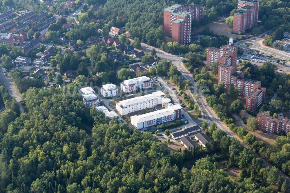 Luftaufnahme Lüneburg - Gebäude des Städtisches Pflegezentrum Lüneburg GmbH in Lüneburg im Bundesland Niedersachsen, Deutschland