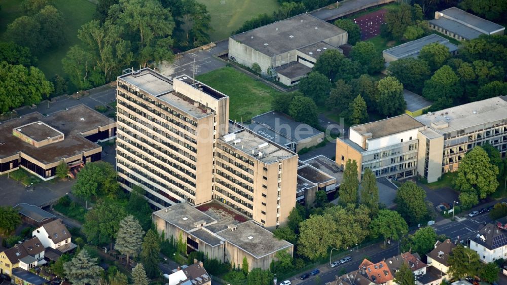 Luftaufnahme Bonn - Gebäudegruppe der ehemaligen Pädagogischen Fakultät der Rheinische Friedrich-Wilhelms-Universität Bonn in Bonn im Bundesland Nordrhein-Westfalen, Deutschland