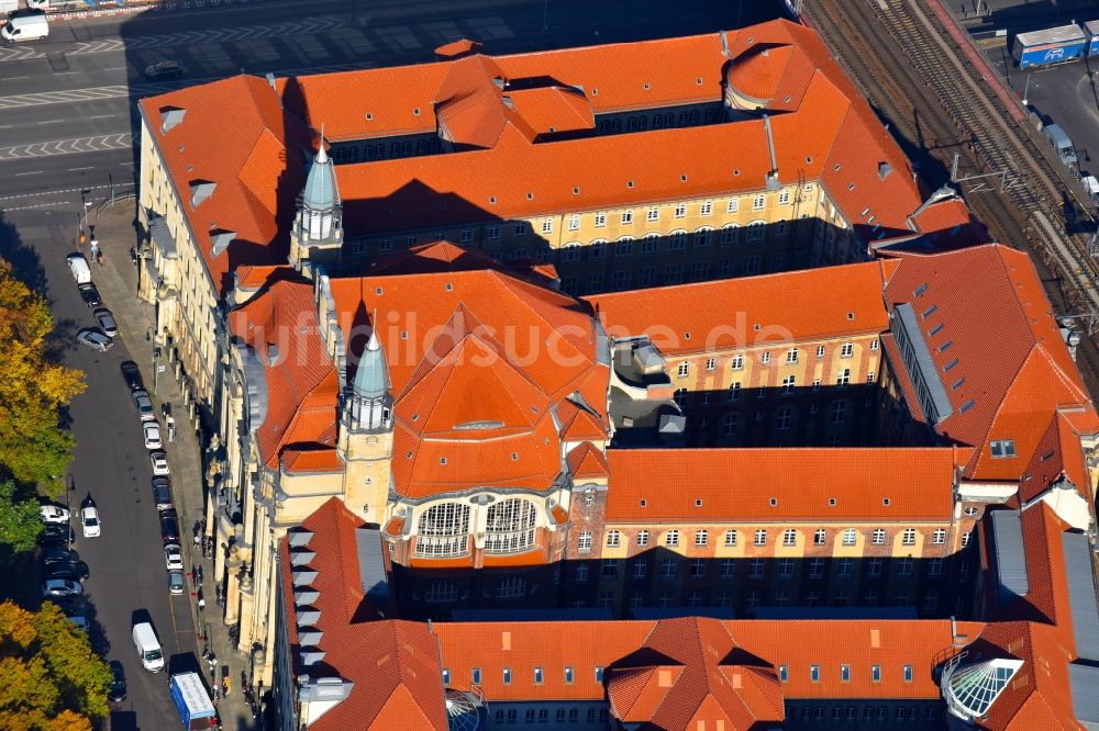 Luftaufnahme Berlin - Gebäudekomplex des Amtsgerichts Mitte und des Landgerichts Berlin - Dienststelle Littenstraße in Berlin