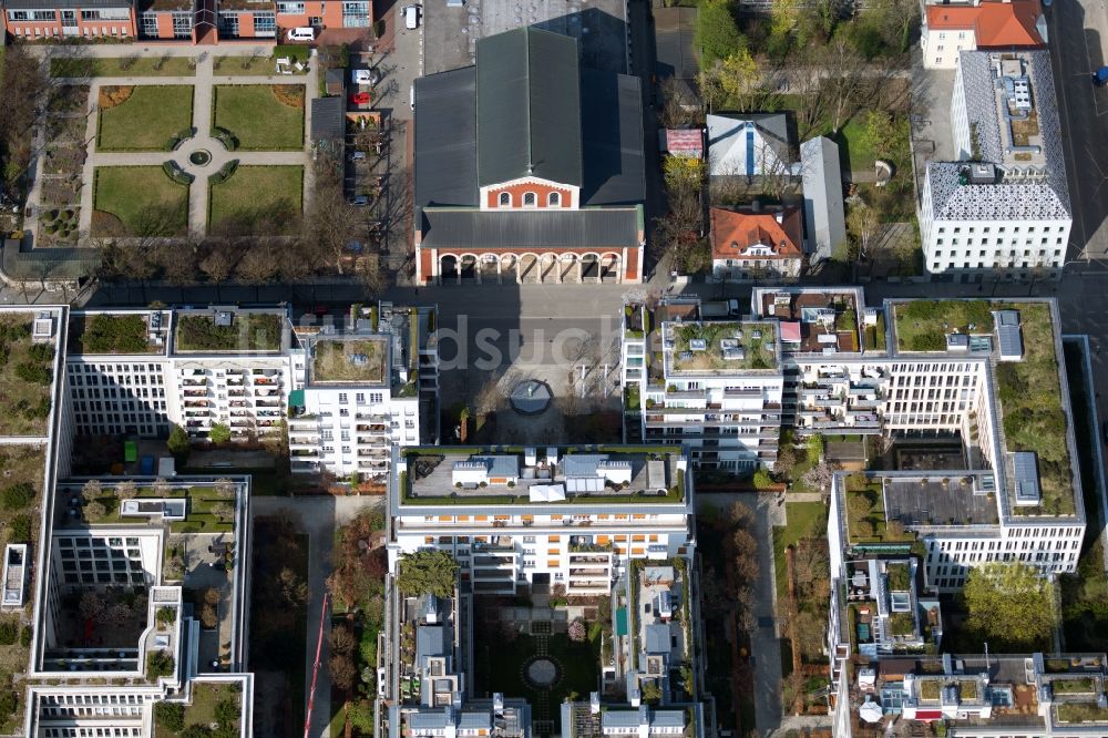 Luftbild München - Gebäudekomplex der Benediktinerabtei St. Bonifaz in München und Andechs an der Karlstraße in München im Bundesland Bayern, Deutschland