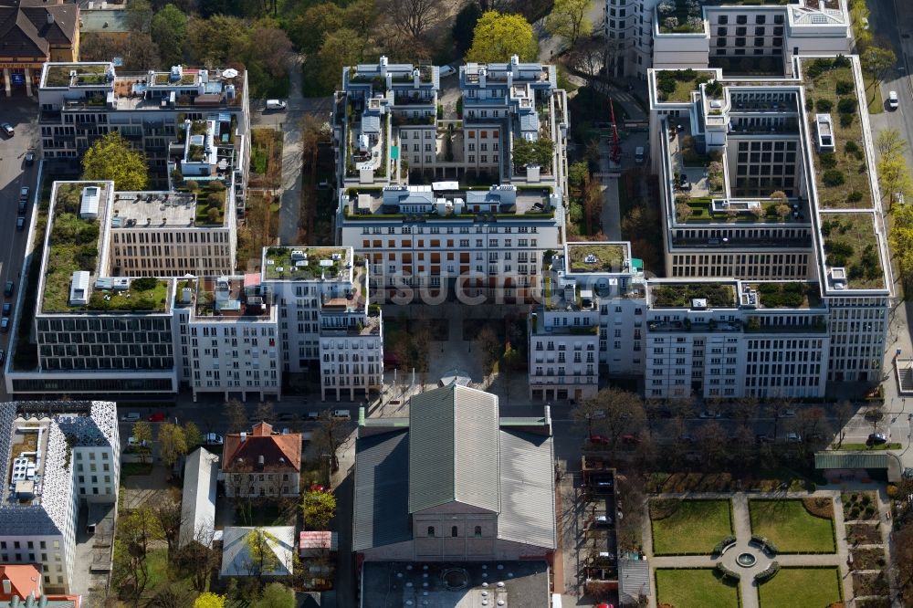 Luftaufnahme München - Gebäudekomplex der Benediktinerabtei St. Bonifaz in München und Andechs an der Karlstraße in München im Bundesland Bayern, Deutschland