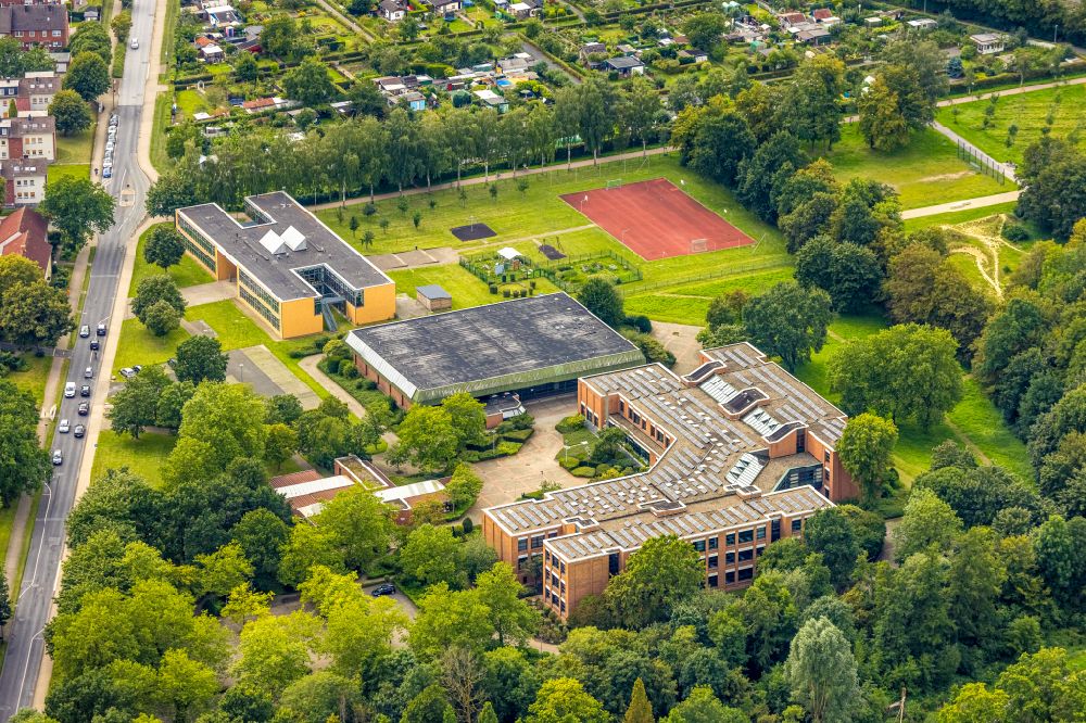 Luftbild Ahlen - Gebäudekomplex der Berufsschule - Berufskolleg in Ahlen im Bundesland Nordrhein-Westfalen, Deutschland