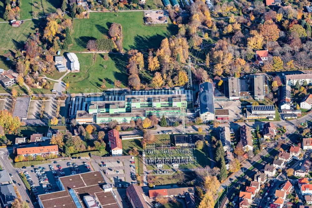 Luftbild Freudenstadt - Gebäudekomplex der Berufsschule Heinrich-Schickhardt-Schule, gewerblich-technische Schule in Freudenstadt im Bundesland Baden-Württemberg, Deutschland
