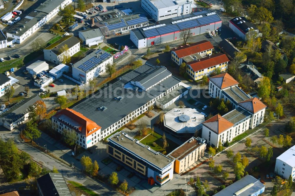 Luftbild Dresden - Gebäudekomplex der Berufsschule njumii in Dresden im Bundesland Sachsen, Deutschland