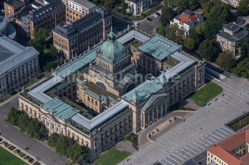 Luftaufnahme Leipzig - Gebäudekomplex des Bundesverwaltungsgericht im Ortsteil Zentrum-Süd in Leipzig im Bundesland Sachsen