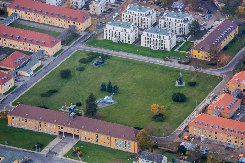 Luftbild Berlin - Gebäudekomplex der Bundeswehr- Militär- General-Steinhoff-Kaserne in Berlin, Deutschland