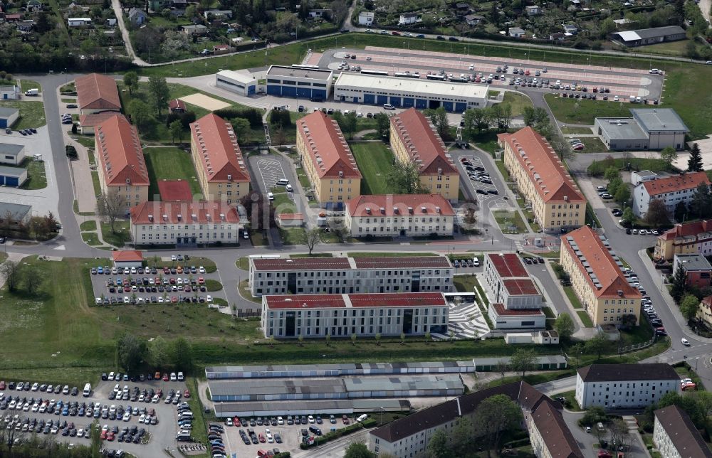 Luftaufnahme Erfurt - Gebäudekomplex der Bundeswehr- Militär- Kaserne Löberfeld-Kaserne in Erfurt im Bundesland Thüringen, Deutschland