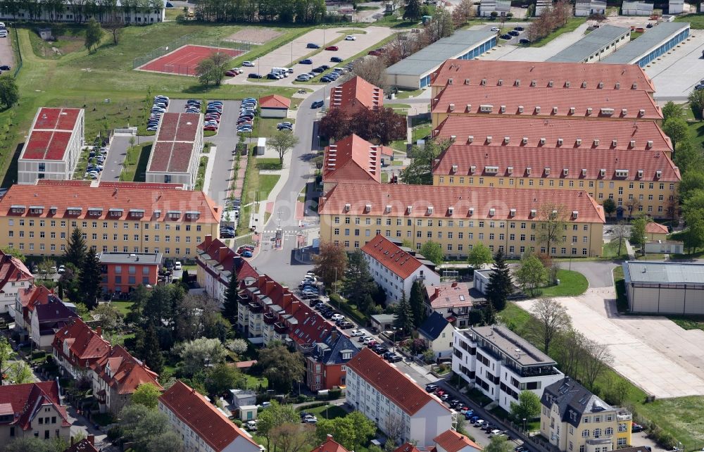 Erfurt von oben - Gebäudekomplex der Bundeswehr- Militär- Kaserne Löberfeld-Kaserne in Erfurt im Bundesland Thüringen, Deutschland