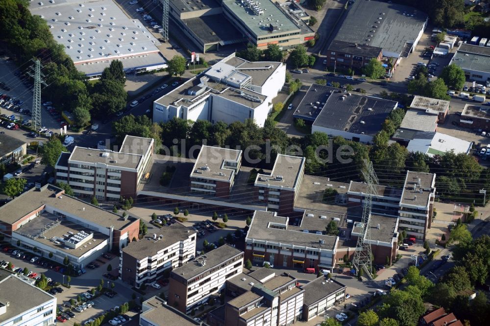 Luftaufnahme Hamburg - Gebäudekomplex der Dräger Safety AG & Co. KGaA im Stadtteil Tonndorf in Hamburg