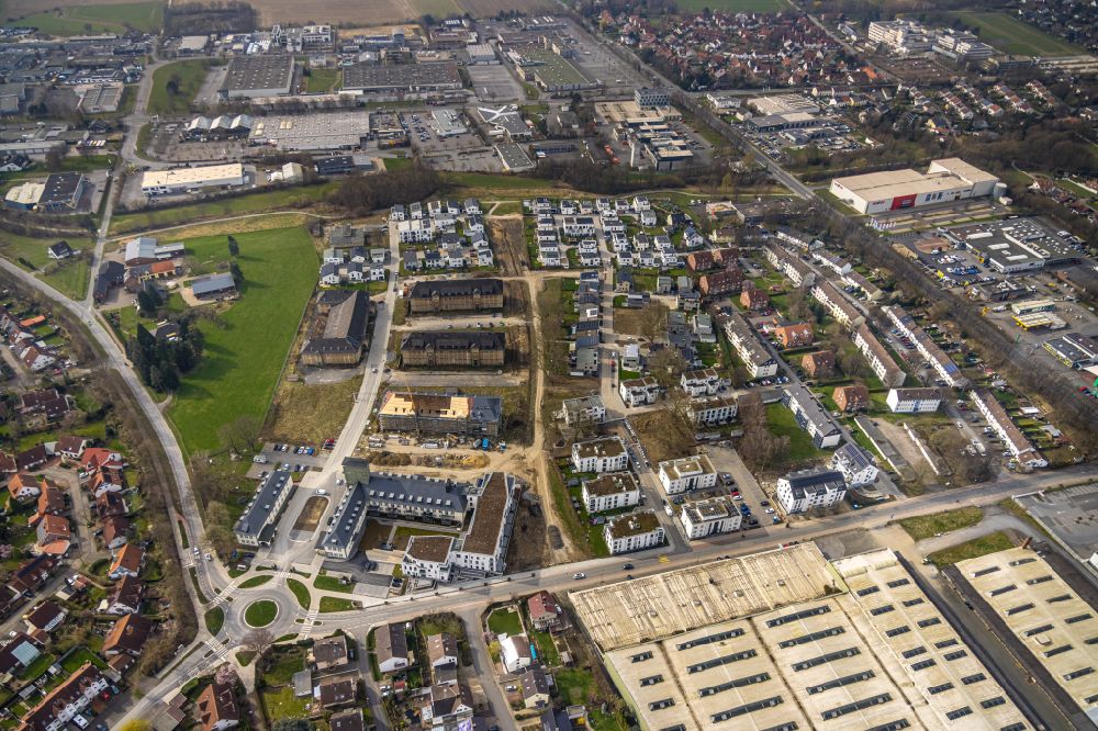 Luftaufnahme Soest - Gebäudekomplex der ehemaligen Militär- Kaserne Adam- Kaserne in Soest im Bundesland Nordrhein-Westfalen, Deutschland