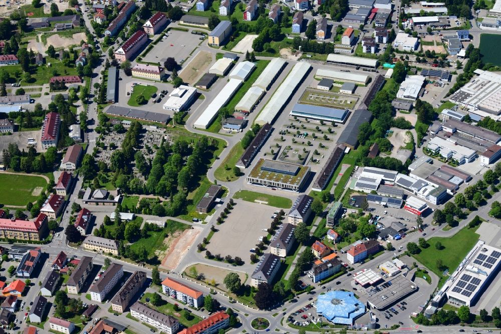 Luftbild Donaueschingen - Gebäudekomplex der ehemaligen Militär- Kaserne Fürstenberg-Kaserne in Donaueschingen im Bundesland Baden-Württemberg, Deutschland
