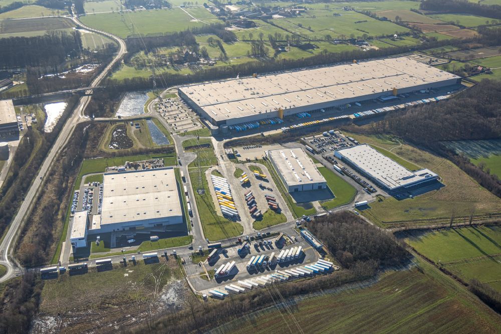 Luftaufnahme Werne - Gebäudekomplex und Gelände des Logistikzentrums Amazon Logistik in Werne im Bundesland Nordrhein-Westfalen, Deutschland
