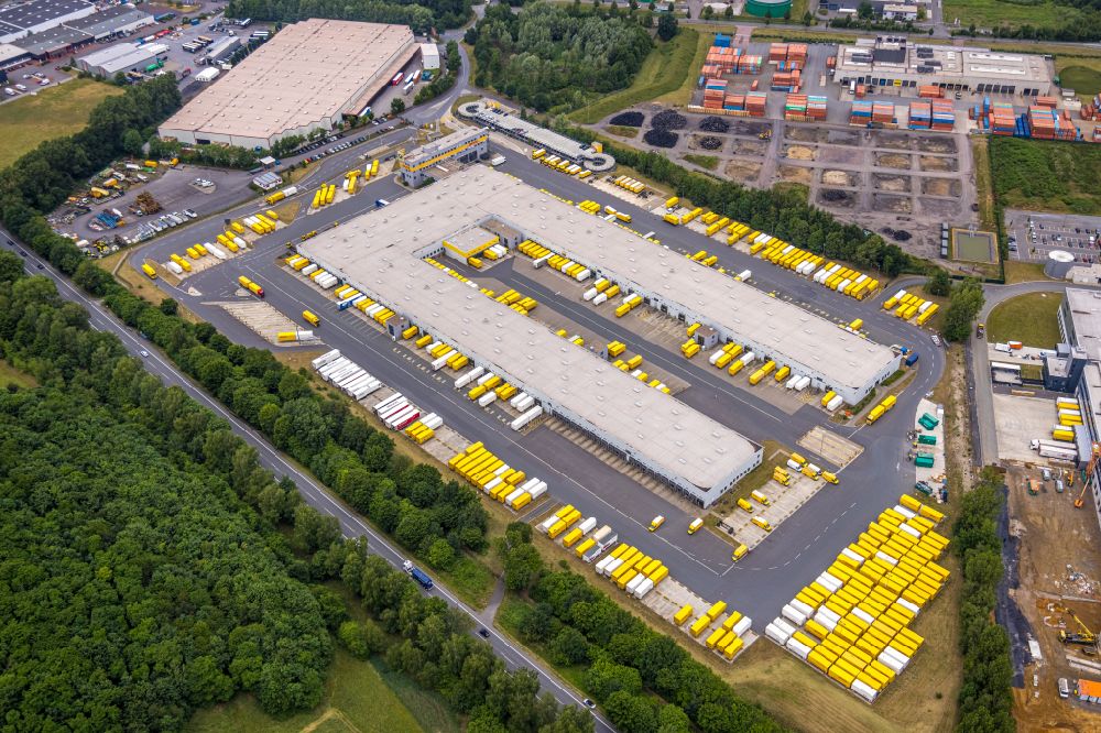Luftaufnahme Dorsten - Gebäudekomplex und Gelände des Logistikzentrums DHL cargo center im Ortsteil Feldmark in Dorsten im Bundesland Nordrhein-Westfalen, Deutschland