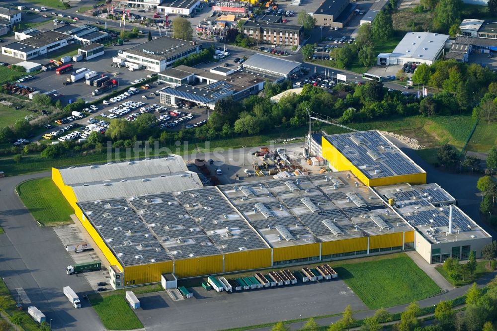 Luftbild Uelzen - Gebäudekomplex und Gelände des Logistikzentrums der Heilmann AG und der REFRESCO DEUTSCHLAND GMBH in Uelzen im Bundesland Niedersachsen, Deutschland