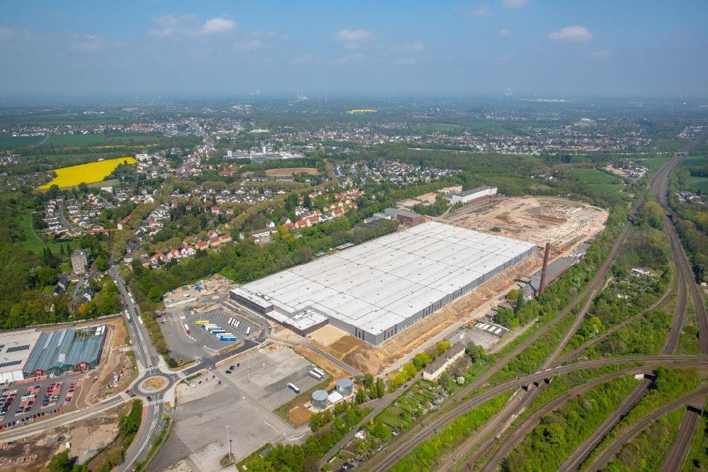Bochum aus der Vogelperspektive: Gebäudekomplex und Gelände des Logistikzentrums und OPEL- Warenverteilzentrum in Bochum im Bundesland Nordrhein-Westfalen