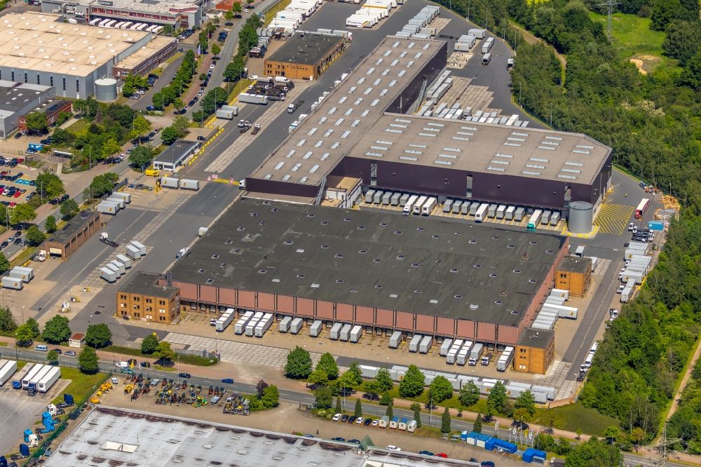 Luftaufnahme Herne - Gebäudekomplex und Gelände des Logistikzentrums UPS Depot Herne-Börnig in Herne im Bundesland Nordrhein-Westfalen, Deutschland