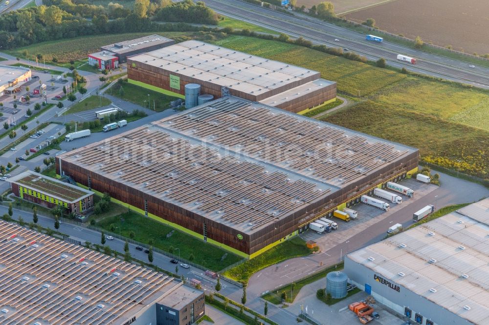 Luftbild Lorsch - Gebäudekomplex und Gelände des Logistikzentrums des Verteilzentrums von Alnatura in Lorsch im Bundesland Hessen, Deutschland