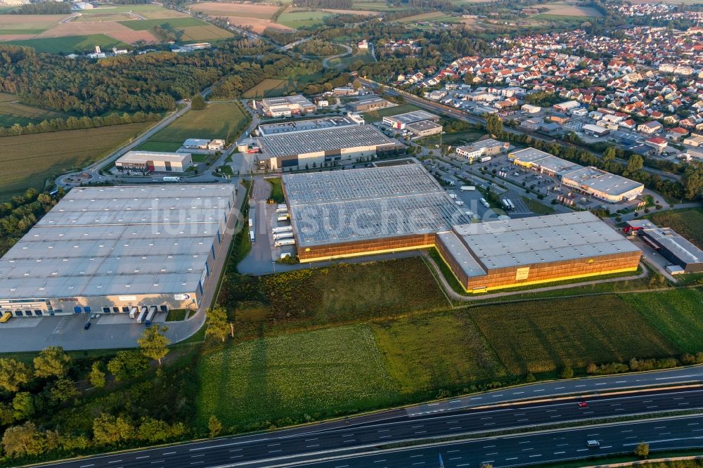 Luftaufnahme Lorsch - Gebäudekomplex und Gelände des Logistikzentrums des Verteilzentrums von Alnatura in Lorsch im Bundesland Hessen, Deutschland