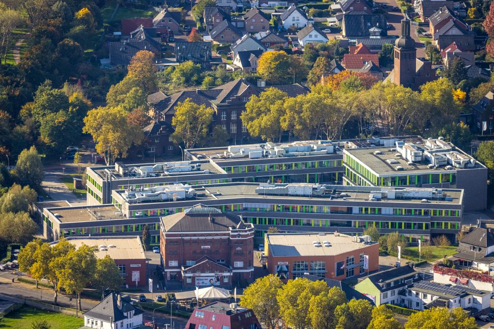 Kamp-Lintfort von oben - Gebäudekomplex der Hochschule Rhein-Waal in Kamp-Lintfort im Bundesland Nordrhein-Westfalen