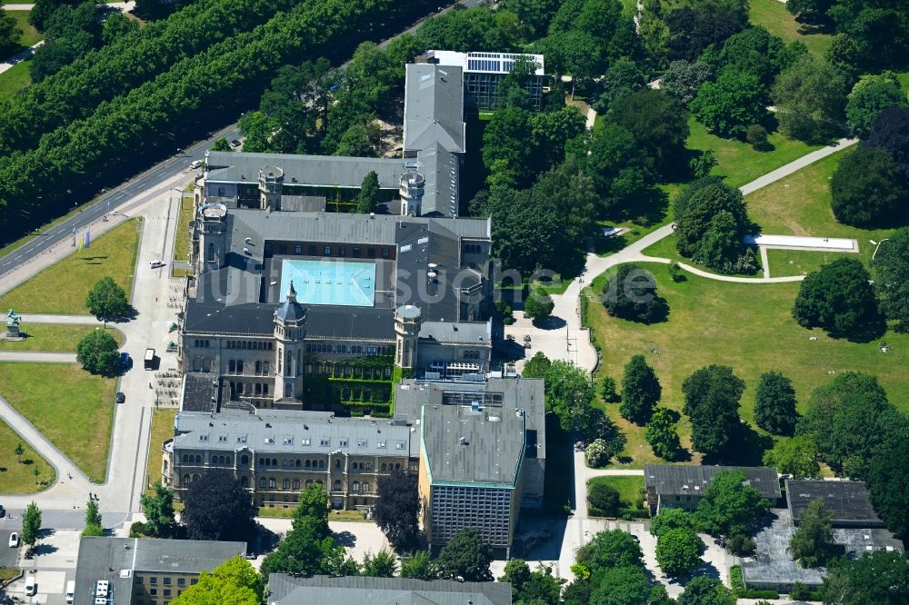Luftaufnahme Hannover - Gebäudekomplex der Hochschule Wilhelm Büchner Hochschule in Hannover im Bundesland Niedersachsen, Deutschland