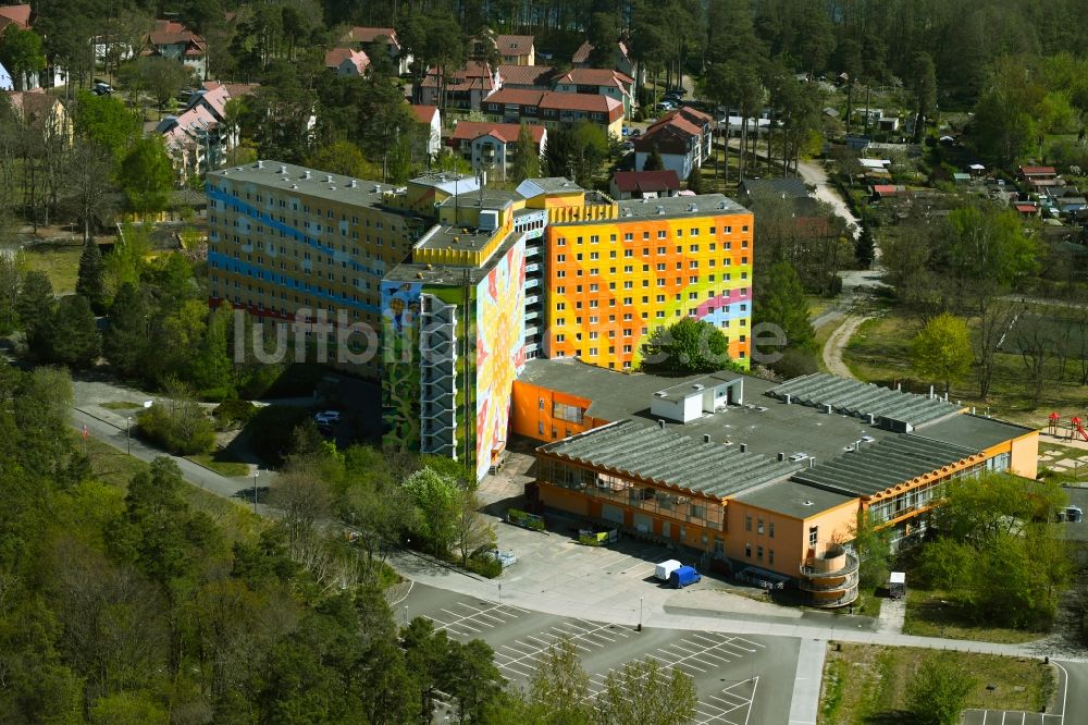 Luftbild Templin - Gebäudekomplex der Hotelanlage AHORN Seehotel Templin in Templin im Bundesland Brandenburg, Deutschland