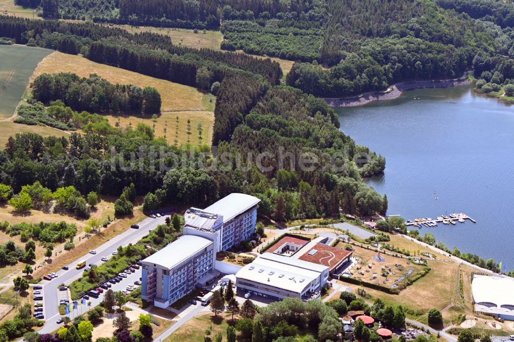 Zeulenroda-Triebes aus der Vogelperspektive: Gebäudekomplex der Hotelanlage Bio-Seehotel in Zeulenroda-Triebes im Bundesland Thüringen, Deutschland