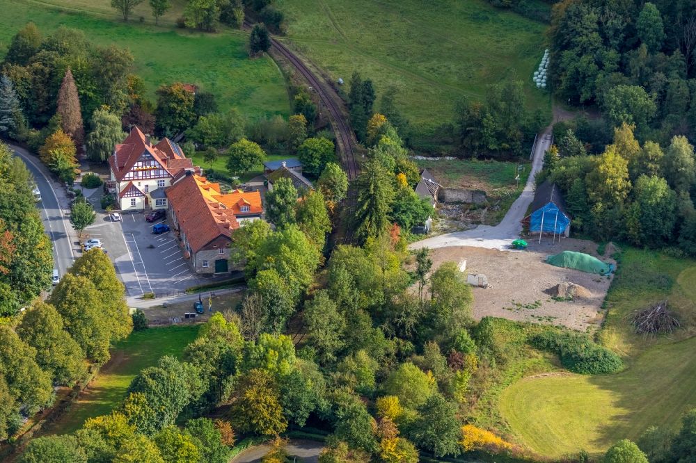 Luftbild Balve - Gebäudekomplex der Hotelanlage Haus Recke im Ortsteil Volkringhausen in Balve im Bundesland Nordrhein-Westfalen, Deutschland
