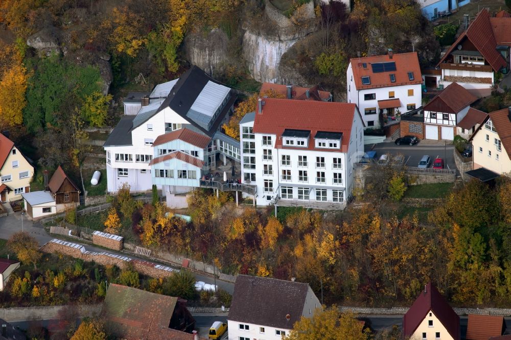 Luftbild Schnaittach - Gebäudekomplex der Hotelanlage Igelwirt im Ortsteil Schloßberg in Schnaittach im Bundesland Bayern, Deutschland