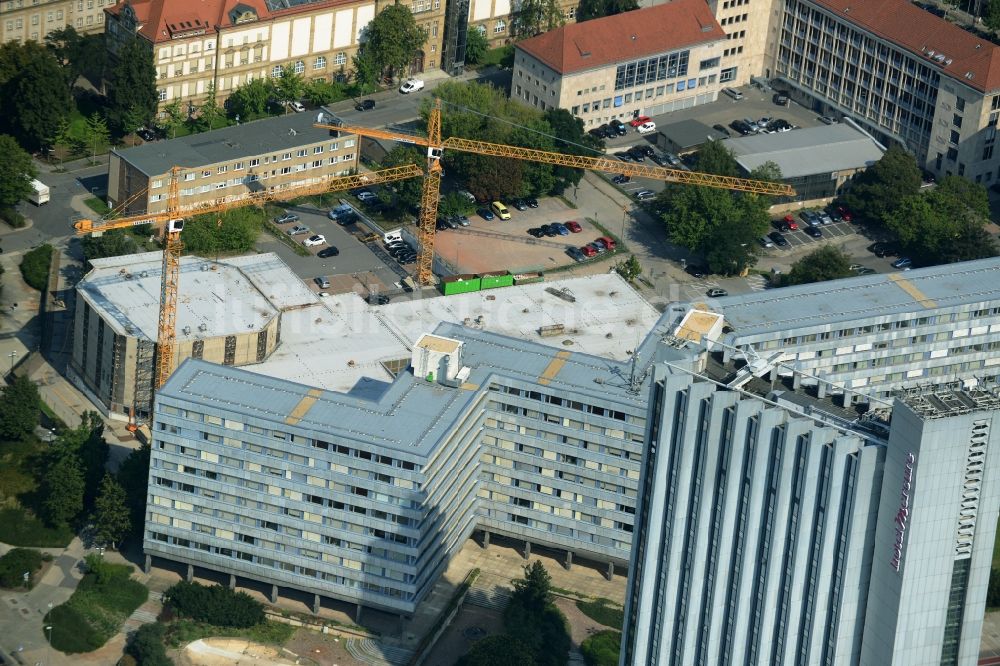 Luftaufnahme Chemnitz - Gebäudekomplex der Hotelanlage Mercure Hotel Kongress Chemnitz in Chemnitz im Bundesland Sachsen