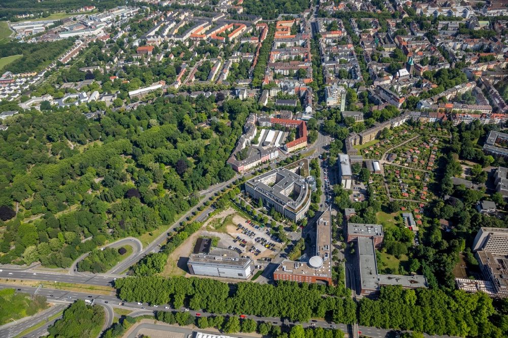Luftbild Dortmund - Gebäudekomplex der Hotelanlage Steigenberger Hotels, Dorint und Borussia Dortmund in Dortmund im Bundesland Nordrhein-Westfalen, Deutschland