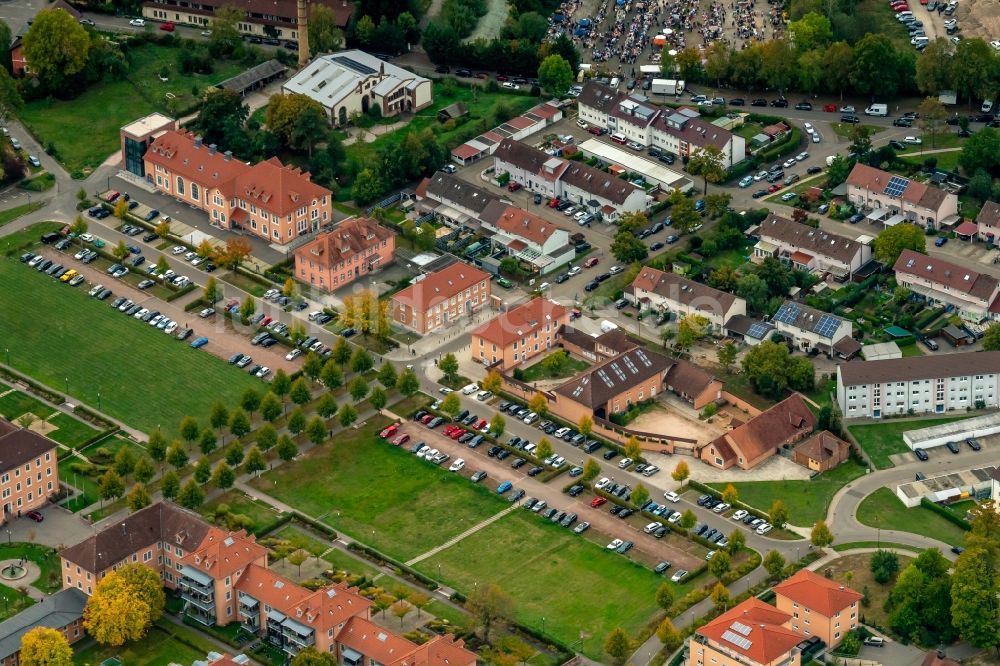 Luftbild Achern - Gebäudekomplex der Illenau heute mit Stadtverwaltung, Museen und Behörden in Achern im Bundesland Baden-Württemberg, Deutschland