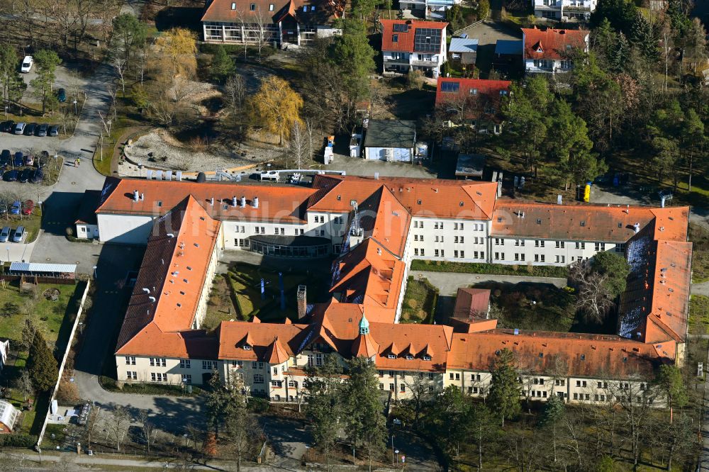 Luftbild Nuthetal - Gebäudekomplex des Institut Deutsches Institut für Ernährungsforschung Potsdam-Rehbrücke in Bergholz-Rehbrücke im Bundesland Brandenburg, Deutschland