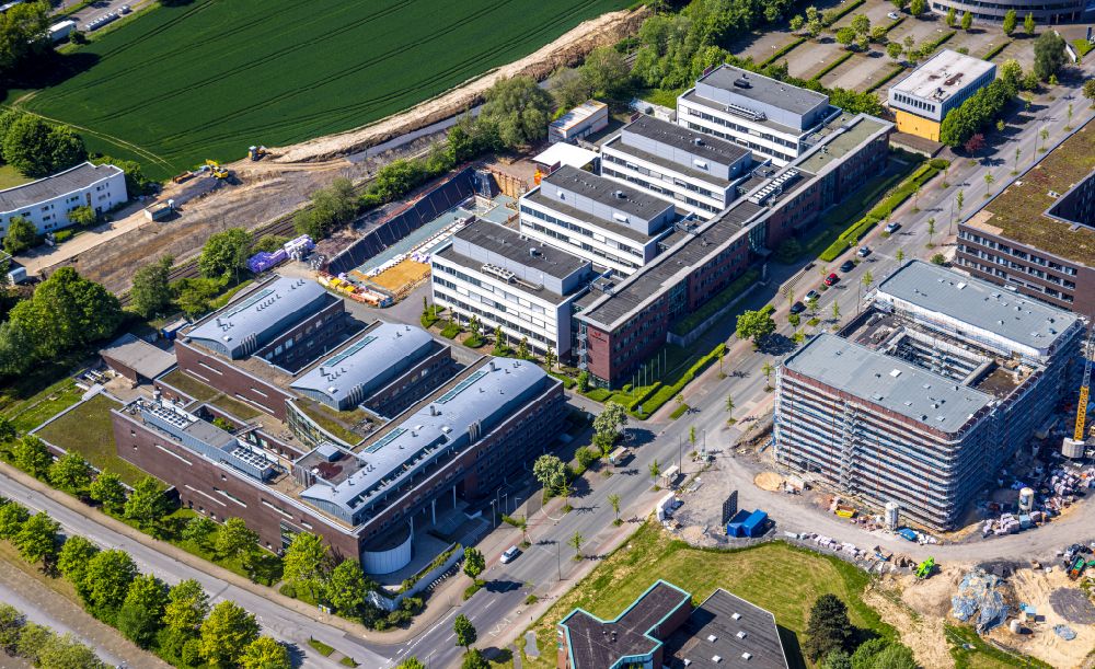 Dortmund von oben - Gebäudekomplex des Institut Max-Planck-Institut für molekulare Physiologie an der Otto-Hahn-Straße im Ortsteil Hombruch in Dortmund im Bundesland Nordrhein-Westfalen, Deutschland