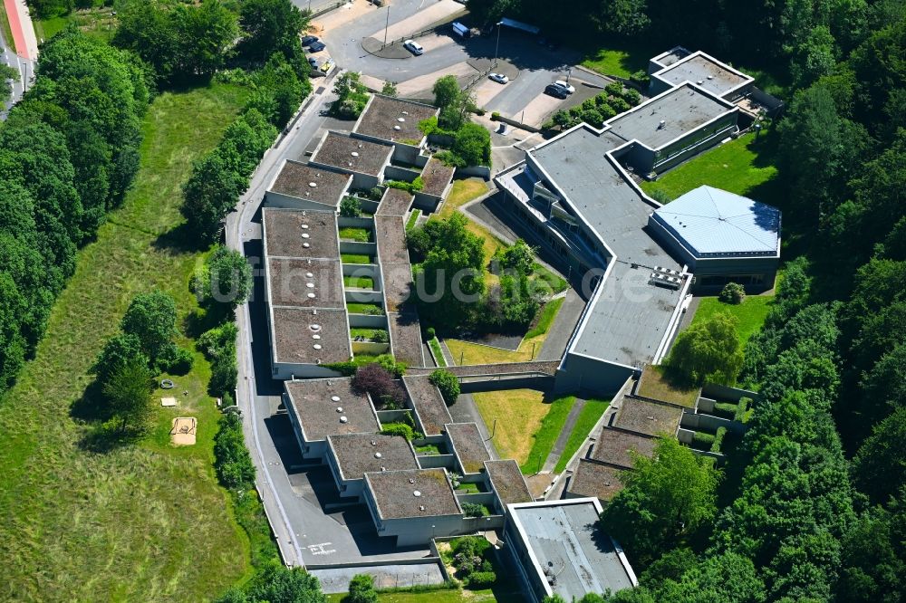 Bielefeld von oben - Gebäudekomplex des Institut Zentrum für interdisziplinäre Forschung in Bielefeld im Bundesland Nordrhein-Westfalen, Deutschland
