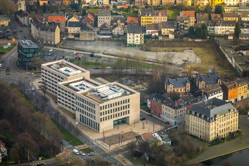 Gelsenkirchen von oben - Gebäudekomplex des Justizzentrums mit dem Sozialgericht in Gelsenkirchen im Bundesland Nordrhein-Westfalen