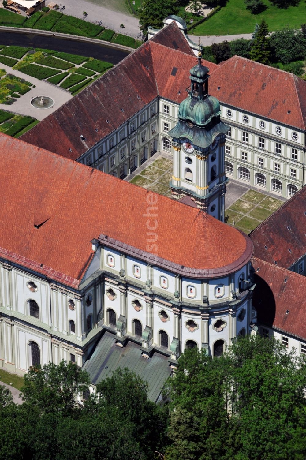 Luftaufnahme Fürstenfeldbruck - Gebäudekomplex von Kloster Fürstenfeld bei Fürstenfeldbruck im Bundesland Bayern, Deutschland