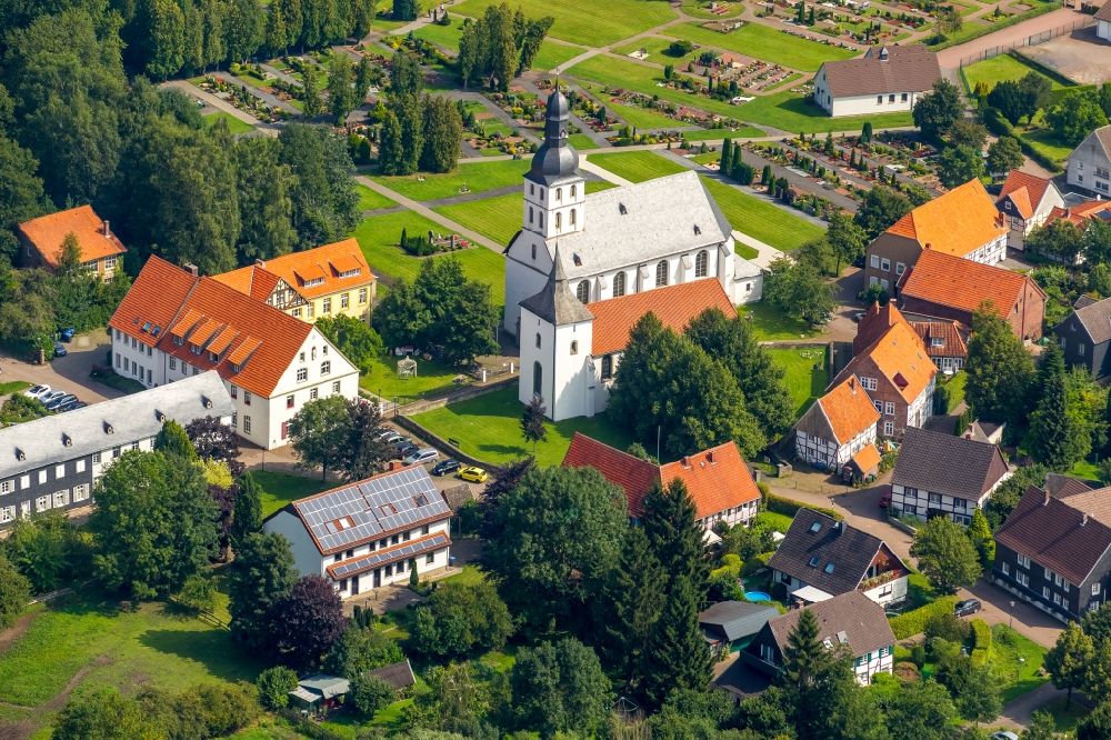 Welver aus der Vogelperspektive: Gebäudekomplex des Kloster Welver im Bundesland Nordrhein-Westfalen