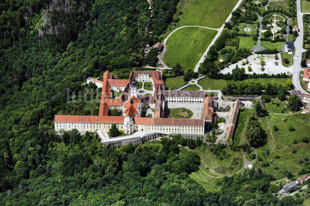 Altenburg aus der Vogelperspektive: Gebäudekomplex des Klosters in Altenburg in Niederösterreich, Österreich