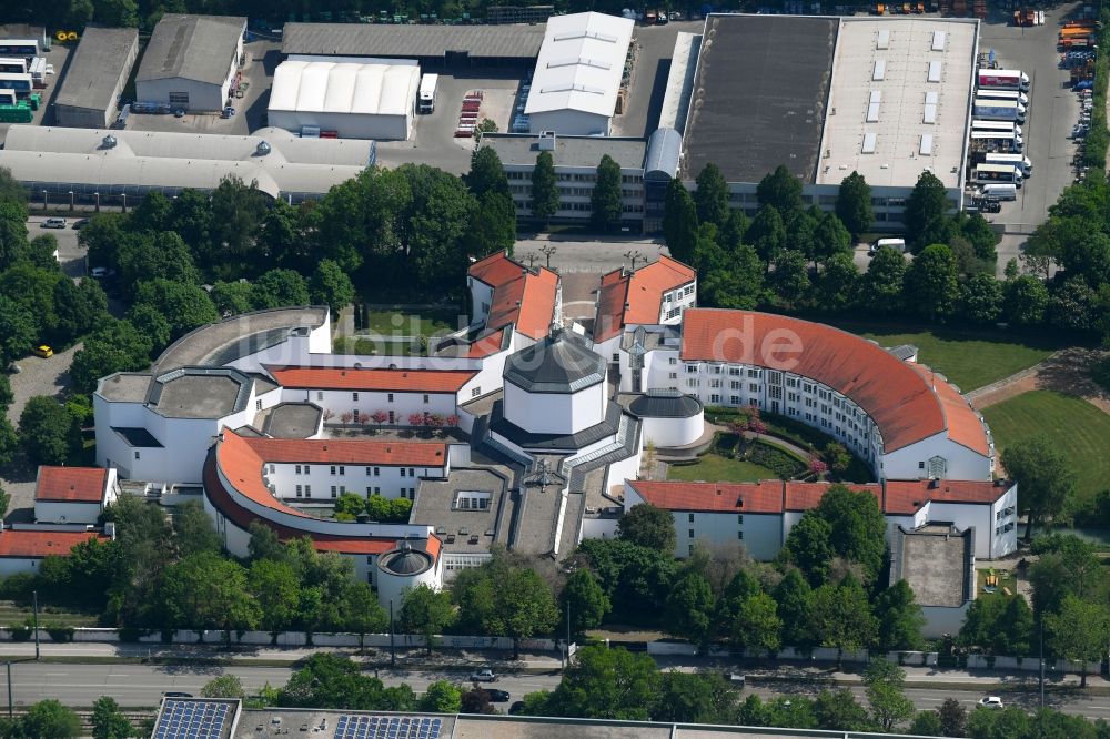 Augsburg aus der Vogelperspektive: Gebäudekomplex des Klosters in Augsburg im Bundesland Bayern