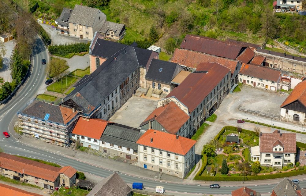 Luftaufnahme Bredelar - Gebäudekomplex des Klosters in Bredelar im Bundesland Nordrhein-Westfalen, Deutschland