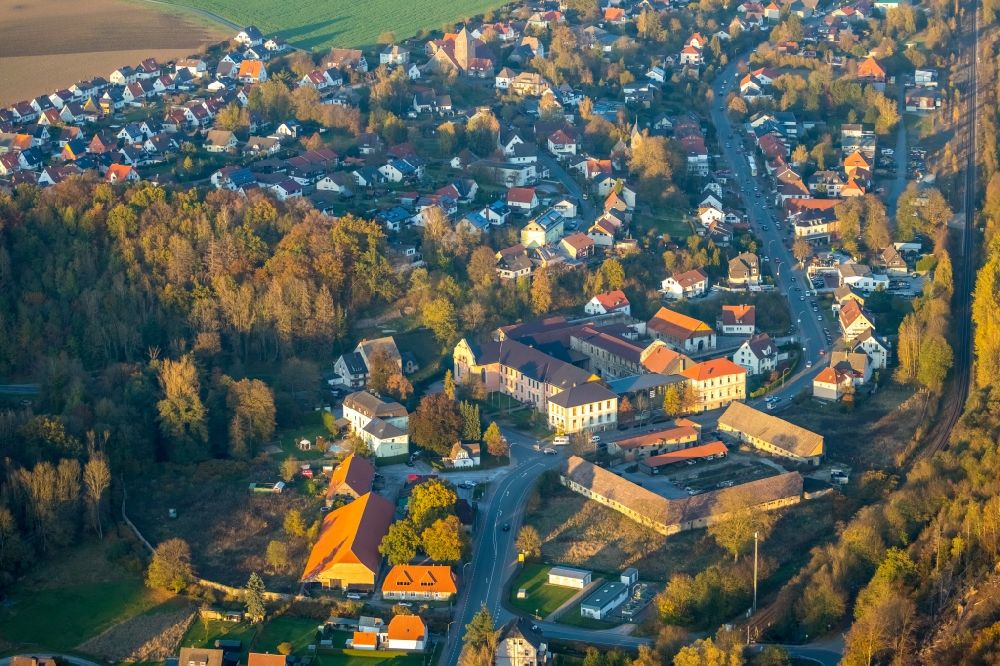 Luftbild Bredelar - Gebäudekomplex des Klosters in Bredelar im Bundesland Nordrhein-Westfalen, Deutschland