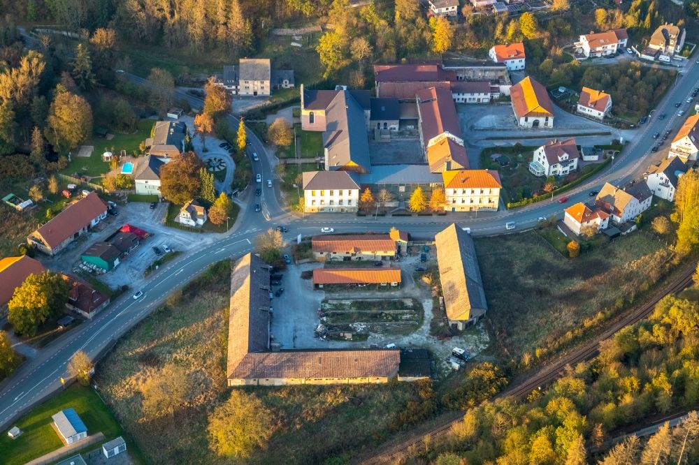 Bredelar aus der Vogelperspektive: Gebäudekomplex des Klosters in Bredelar im Bundesland Nordrhein-Westfalen, Deutschland