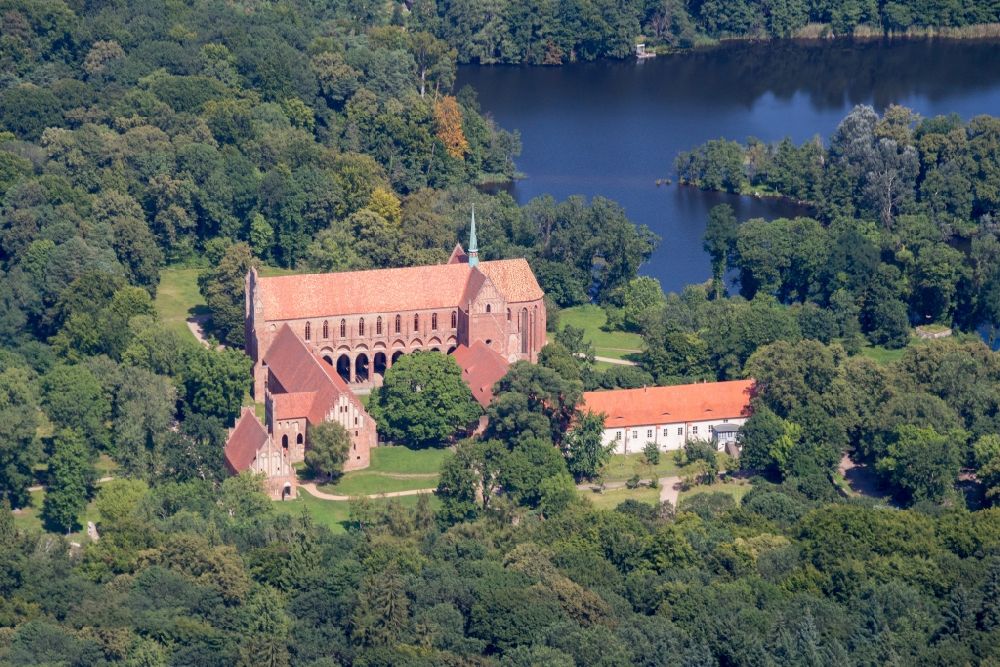 Luftbild Chorin - Gebäudekomplex des Klosters in Chorin im Bundesland Brandenburg, Deutschland