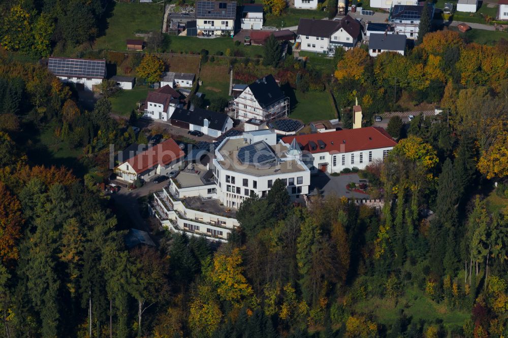 Dietenheim von oben - Gebäudekomplex des Klosters in Dietenheim im Bundesland Baden-Württemberg, Deutschland