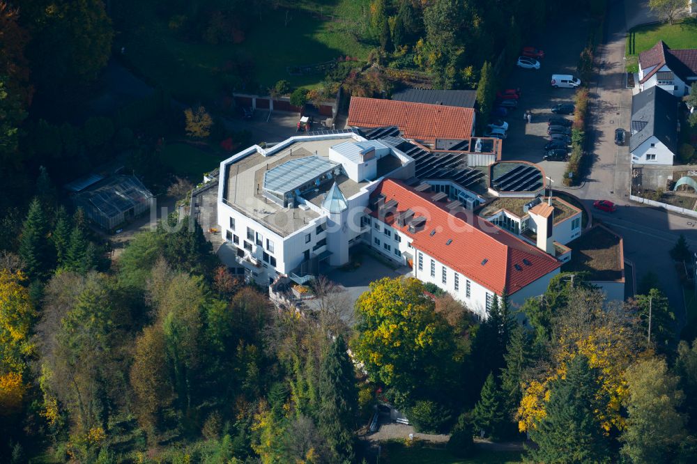 Dietenheim aus der Vogelperspektive: Gebäudekomplex des Klosters in Dietenheim im Bundesland Baden-Württemberg, Deutschland