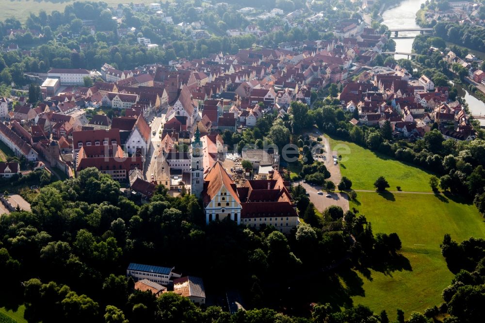 Luftaufnahme Donauwörth - Gebäudekomplex des Klosters in Donauwörth im Bundesland Bayern, Deutschland