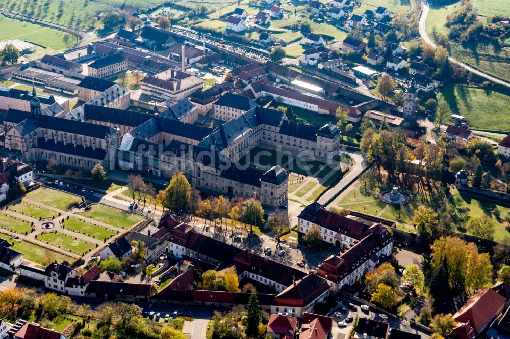 Ebrach aus der Vogelperspektive: Gebäudekomplex des Klosters Ebrach mit Kaisersaal und der JVA in Ebrach im Bundesland Bayern, Deutschland